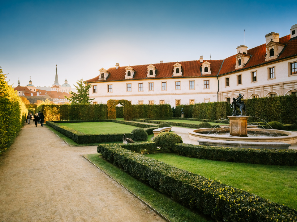 Waldstein Garden.png